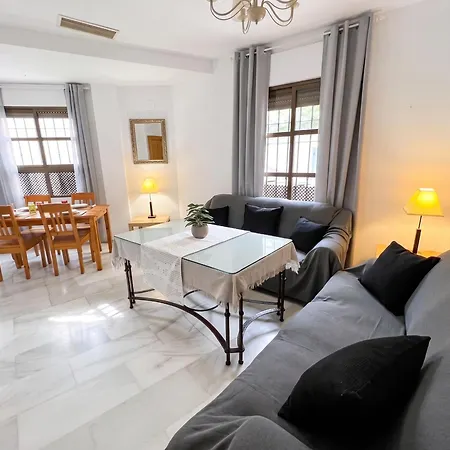 בית נופש Comfortable House In Cordoba, Ideal For Families And Friends קורדובה